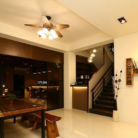 แฮปปี้เนส210 บีแอนด์บี Bed & Breakfast ตงชาน ภายนอก รูปภาพ