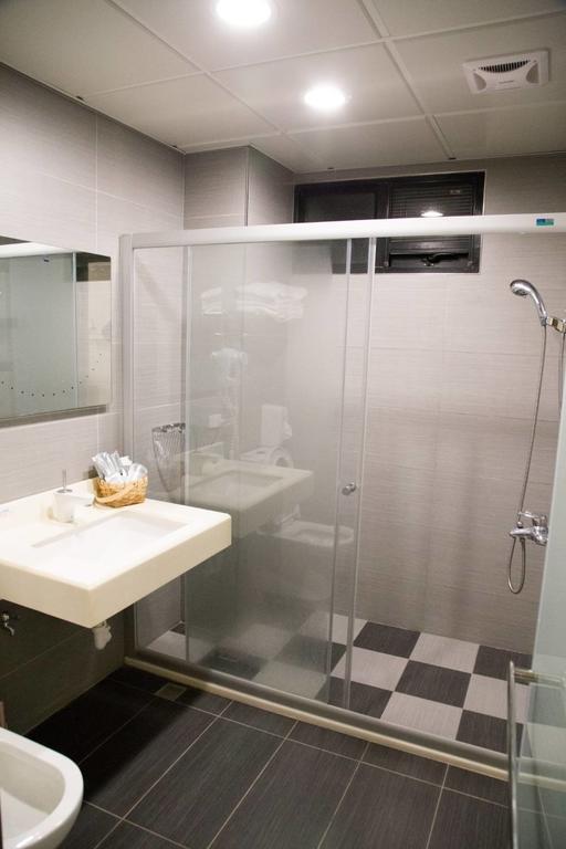 แฮปปี้เนส210 บีแอนด์บี Bed & Breakfast ตงชาน ภายนอก รูปภาพ
